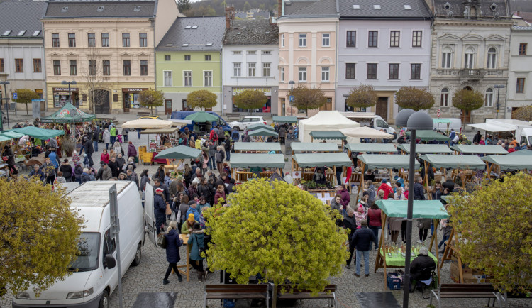 Šternberk kvůli epidemii uspořádá venkovské trhy až v létě