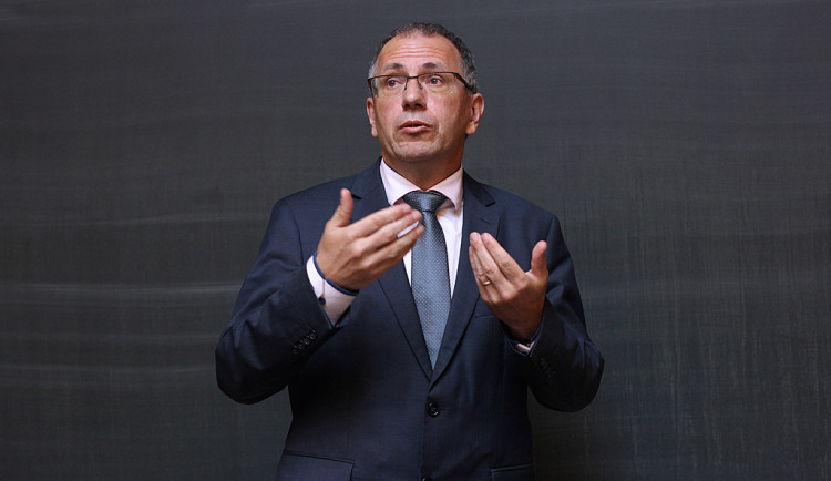 size3-16196822438423-139-covid-19-neni-hlavnim-problemem-ceskeho-skolstvi-nemel-by-zakryt-dalsi-podstatne-veci