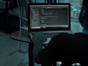 Olomouc po útoku hackerů obnovila datovou síť i webové stránky