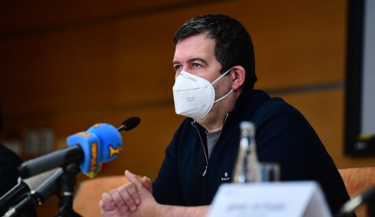 size3-16202185931016-2-konec-agenta-hamacka