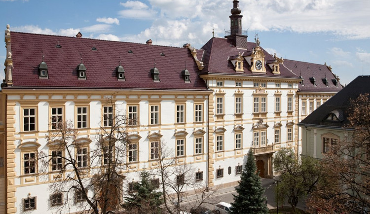 size3-1590312770661-124-arc