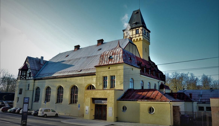 size3-16203079560195-103-koncert-hrajeme-pro-20-zoo-vnimame-jako-moznost-podekovat-i-poprosit-o-pomoc-rika-gestorka