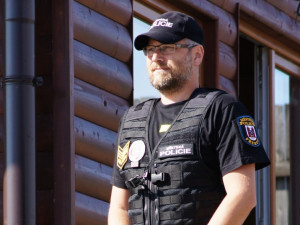 Městská policie Přerov baví internet, Miroslav Komínek ovládl anketu Zlaté pero