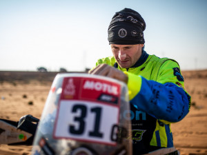 Před rokem bojoval o život, letos vyrovnal český rekord na Dakaru. Život chci žít a ne jen prožít, říká Michek