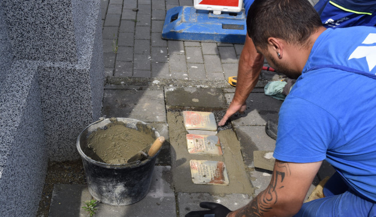V prostějovských ulicích letos přibyde dalších dvanáct Kamenů zmizelých