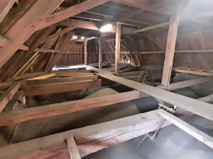 Odborníci dokončili rozsáhlou opravu střechy a krovů Vlastivědného muzea