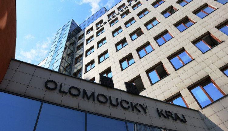 Olomoucký kraj od června zpřístupní na internetu proplácené faktury