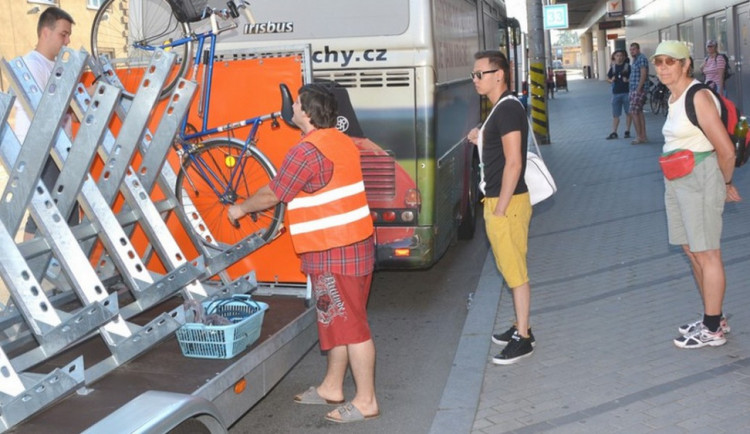 Letní linky vyjedou v letošním roce na nové trasy. Jihočechy svezou poprvé v sobotu