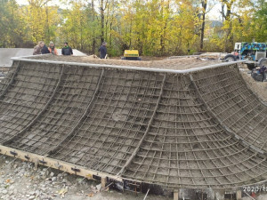 Jeseník má nový skatepark. Kombinuje streetový park s moderní BMX dráhou