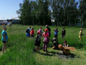 V Chomoutově si děti mohou vyzkoušet tajemný labyrint v trávě