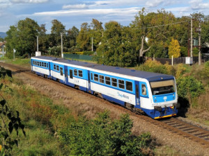 Kraj zvýší počet vlaků na lokálce do Nectavy. Jinde železniční provoz mizí