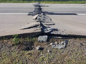 Silničáři v obou směrech obnovili provoz na opravené dálnici D35