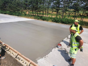 Silničáři v obou směrech obnovili provoz na opravené dálnici D35