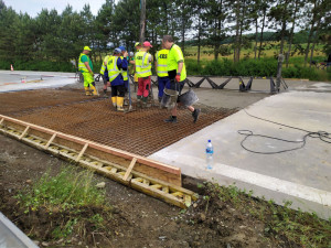 Silničáři v obou směrech obnovili provoz na opravené dálnici D35