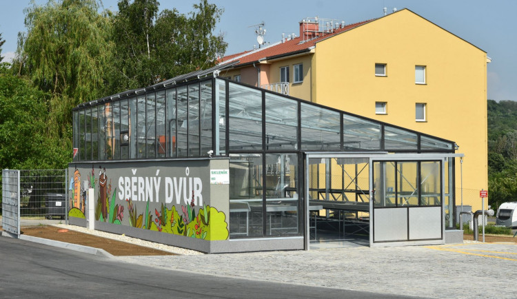 Hranice vybudovaly nový sběrný dvůr. Obyvatelům začne sloužit v létě