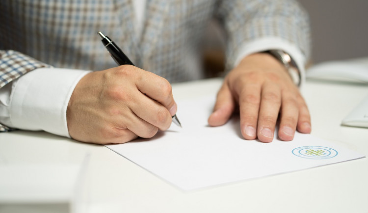 Převod družstevních bytů v Olomouci zastupitelstvo po sedmi hodinách stáhlo z programu