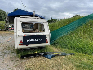 Divadlo Tramatarie pomohlo jižní Moravě. Kvůli včerejší bouřce nyní samo sčítá škody