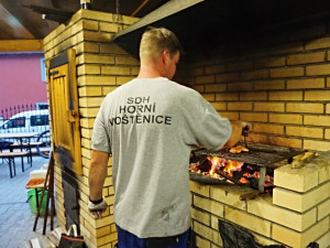 Vyprodané Pivní slavnosti zaujaly živými kapelami a pivem