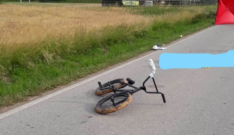 Policie vypátrala řidiče, který smrtelně zranil mladého cyklistu a ujel