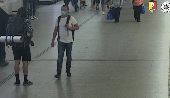 V Holešovicích došlo ke znásilnění. Policisté pátrají po důležitém svědkovi