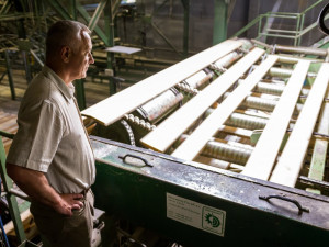 Firma z Prostějovska vyslala do obcí zasažených tornádem tři kamiony plné řeziva