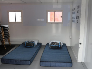 Část interiéru tylového kontejneru pro profesionální hasiče Olomouckého kraje