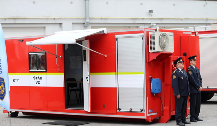 Nové týlové kontejnery pomohou budou sloužit velitelům zásahu, hasičům i dalším složkám integrovaného záchranného systému