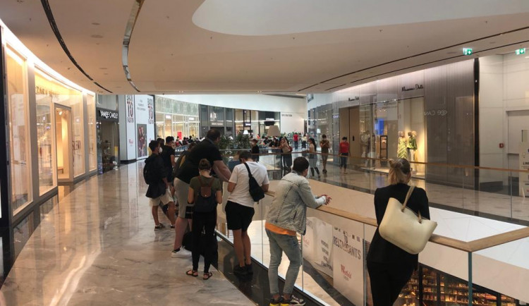 Na Smíchově se dnes otevře další očkovací centrum pro lidi bez registrace