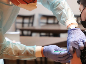 Očkování bez registrace a obratem. Šternberská nemocnice nabízí volné vakcíny