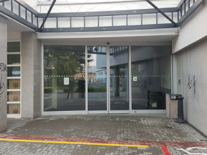 Mladík v Olomouci posprejoval čtyřicet objektů. Litoval pozdě, hrozí mu rok vězení