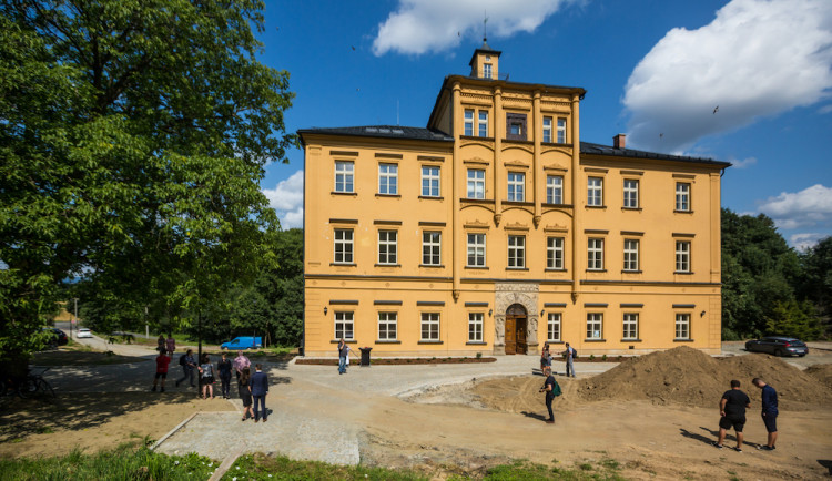 Bývalý zámek Třemešek je po kompletní rekonstrukci za 70 milionů korun