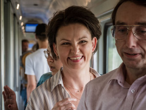 S-klubu, zoo a Bezručovy sady poskytly kulisy pro Krobotův film Šnajdr. Hraje v něm i Iva Janžurová