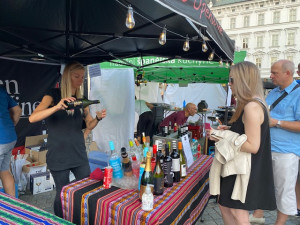 Festival Colores přitančil do Olomouce. Lidem nabídl kulinářský zážitek i tanec flamenco