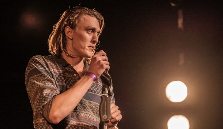 size3-16280667156206-139-basnici-slam-poetry-miri-do-banatu