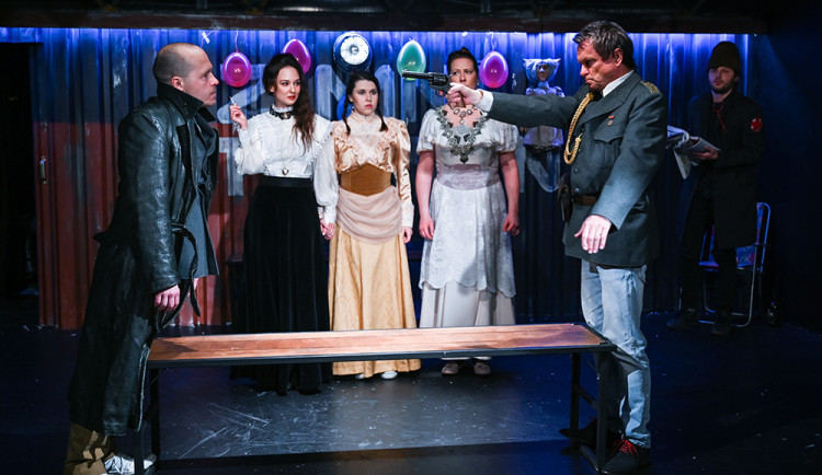 Olomoucká adaptace klasiky Tři sestry bude mít na festivalu dvě uvedení