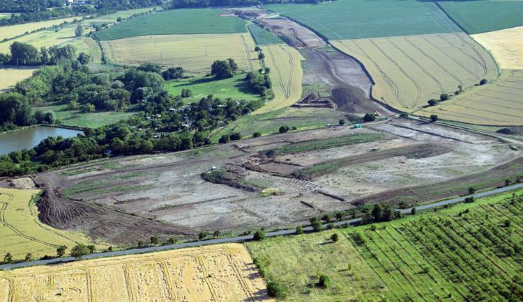 V oblasti v okolí Přerova probíhal čtyřletý rozsáhlý archeologický průzkum. Archeologové našli šperky, mince i pohřby z doby bronzové