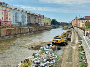 Stavba Rejnoka jde pomalu, stěžují si Olomoučané. Jde o komplikovanou stavbu, brání se Povodí