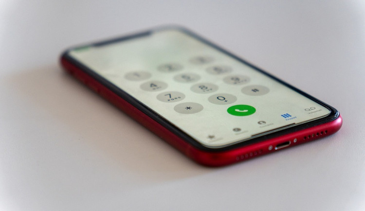 size3-16289462712809-139-dejte-si-pozor-na-neznama-telefonni-cisla-cesky-telekomunikacni-urad-varuje-pred-podvodniky