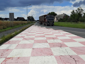 Dopravní značení u únikové zóny pod mohelnickým kopcem se dočká obnovy