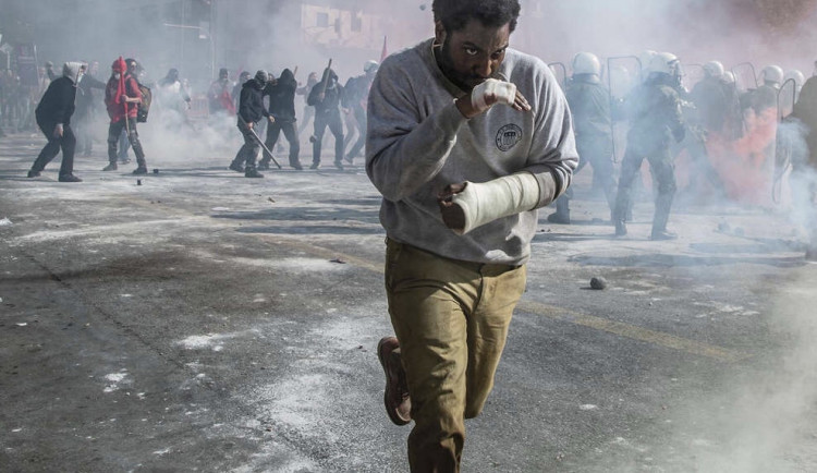 size3-16293822792641-60-netflix-nabizi-prostitutky-uprchlika-nebo-kissing-booth-3-hbo-go-dokument-o-koronaviru