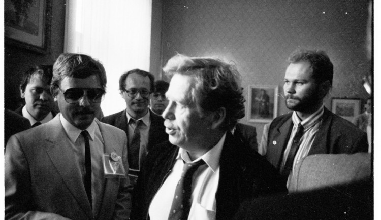 V Prostějově bude vysazen strom Václava Halva, doplní ho žulová deska