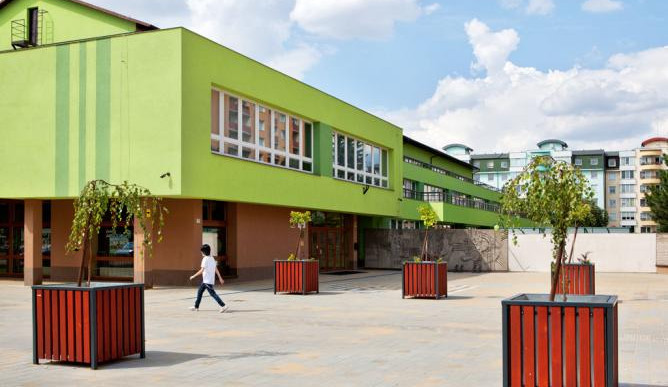 Parterové úpravy ZŠ Trávník (2)