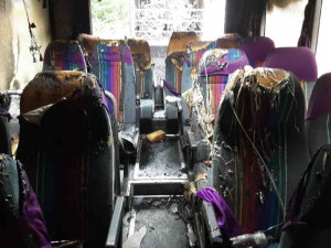 Na Šumpersku hořel autobus s dětmi. Všechny se ve zdraví dostaly ven