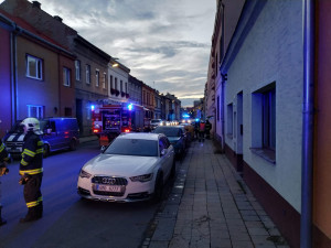 V Přerově v podvečer vybuchl automobil. Na místě byli pyrotechnici