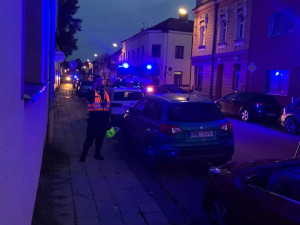 V Přerově v podvečer vybuchl automobil. Na místě jsou pyrotechnici