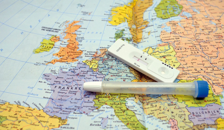 size3-16305685922482-207-pozor-na-antigenni-testy-online-certifikaty-se-neuznavaji