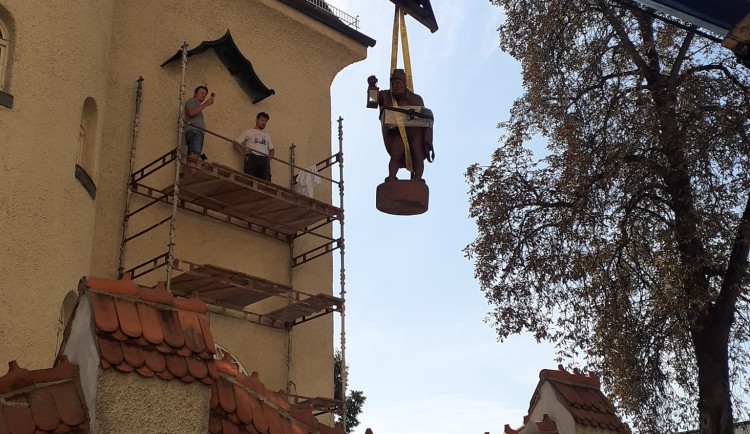 241200398_1218625135318294_6203043407976981024_n