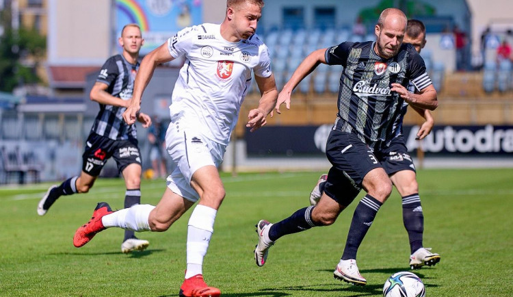 Dynamo prohrálo s Hradcem Králové. Rozhodla patička Vašulína
