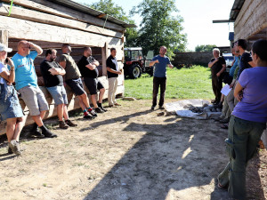 Areál Hanáckého muzea v Příkazích se rozrůstá o unikátní 500 let starou stodolu