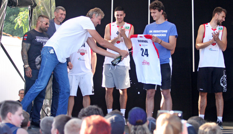Basketbalisté Olomoucka získali silného sponzora, hrát budou v Čajkaréně